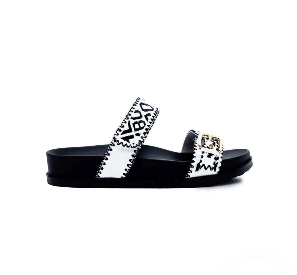 CULTURE MULE SANDALS