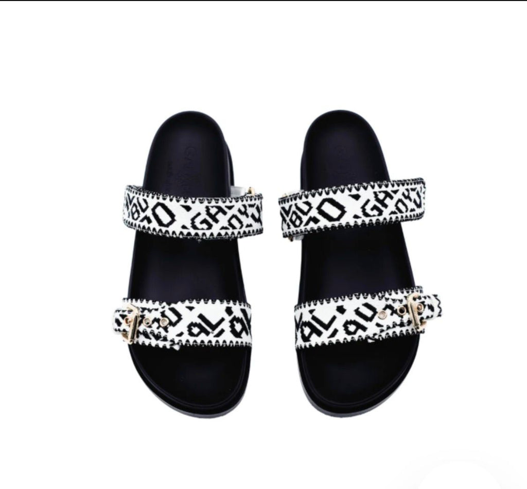 CULTURE MULE SANDALS